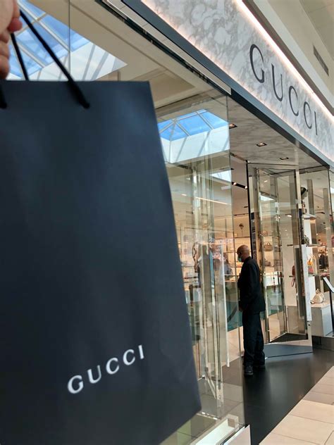 fashion outlet gucci|Gucci outlet rosemont illinois.